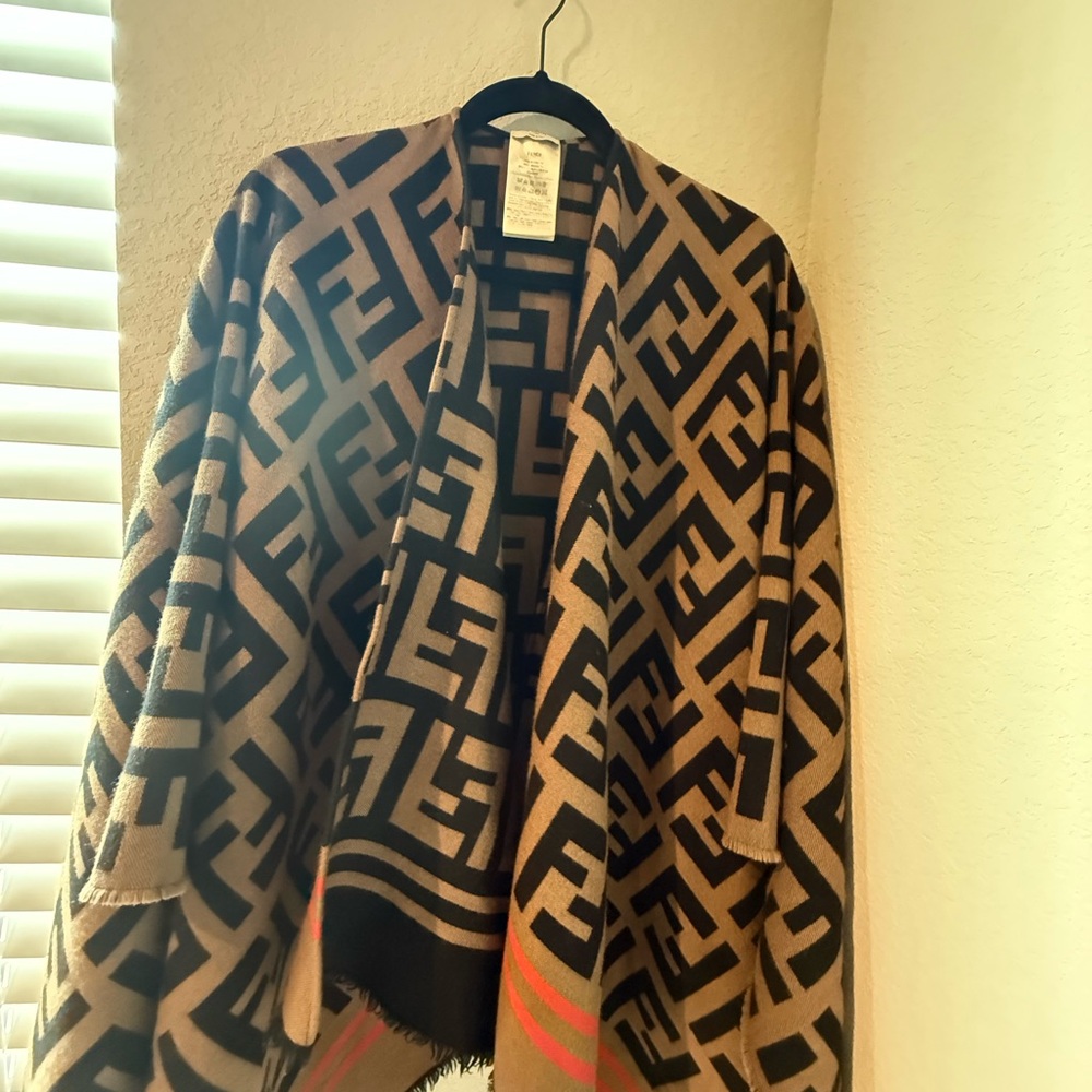 Fendi Black and Tan Geometric Shawl